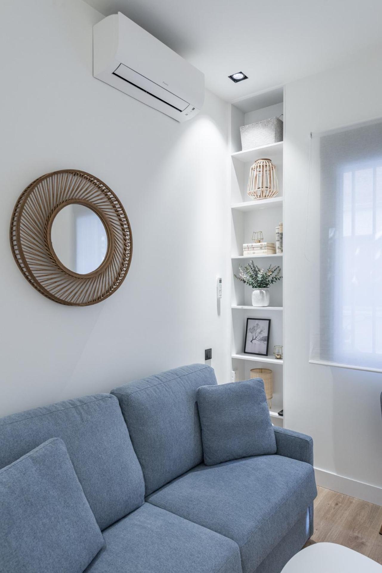 Apartament Jes B Close To Bernabeu Stadium Madrid Exterior photo